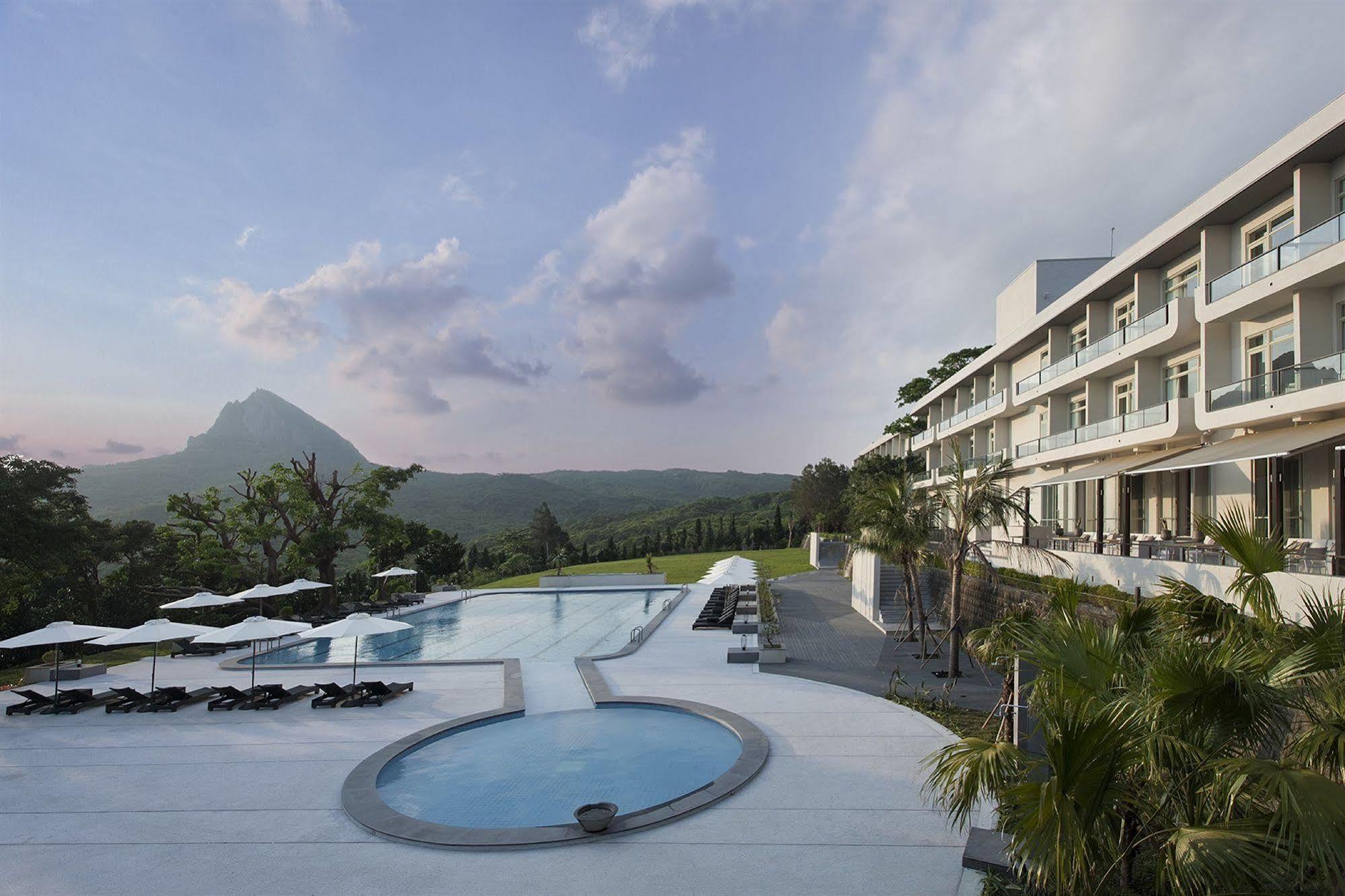 Gloria Manor Hotel Kenting Exterior photo