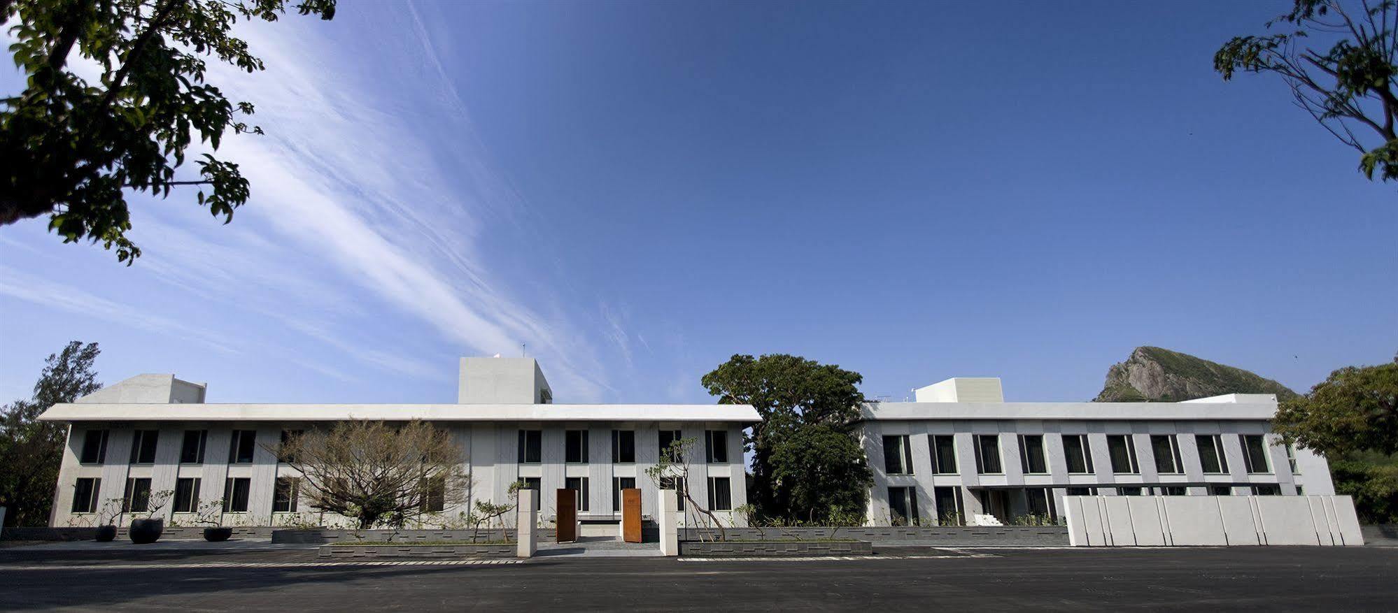 Gloria Manor Hotel Kenting Exterior photo